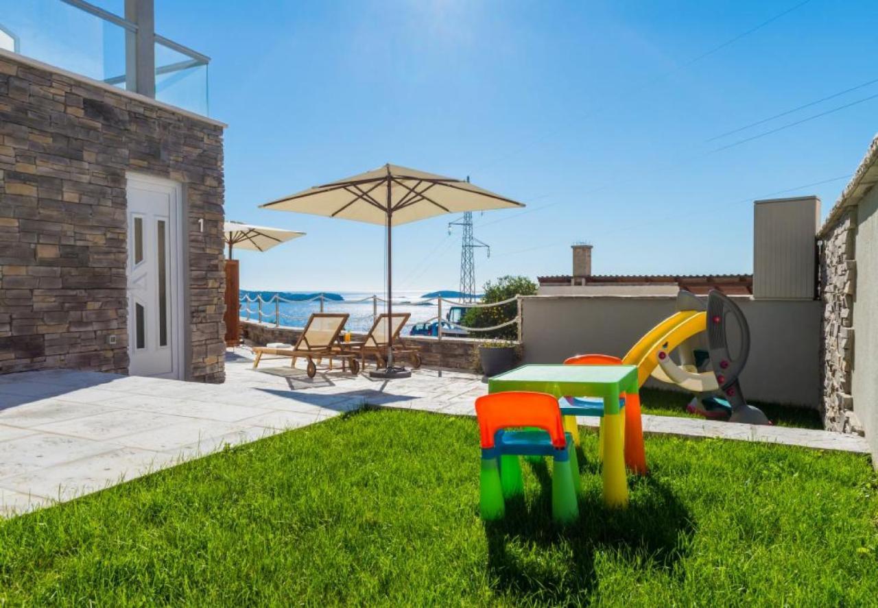 Apartments Villa Capitano Mlini Luaran gambar